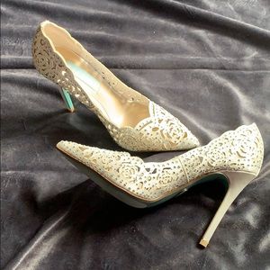 Brand New Betsey Johnson Wedding Style Heel